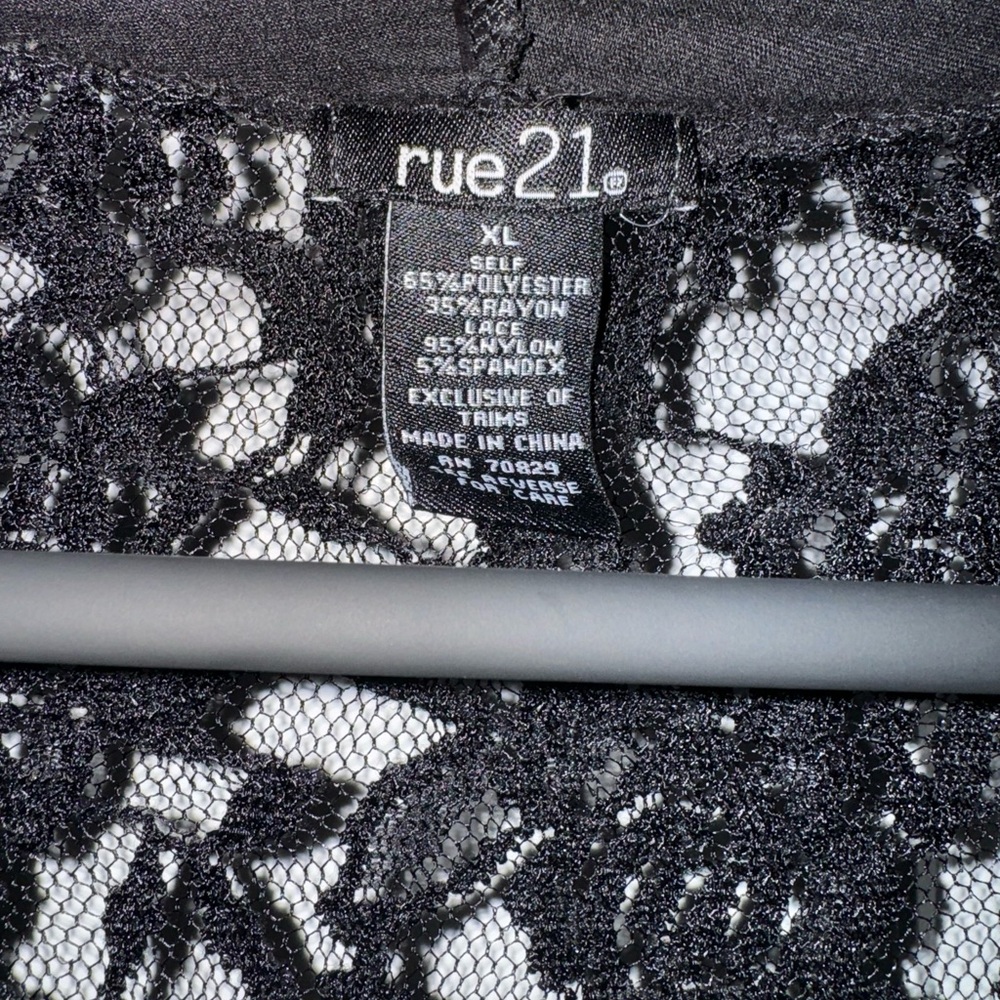 Cardigan - Picture 4 of 4